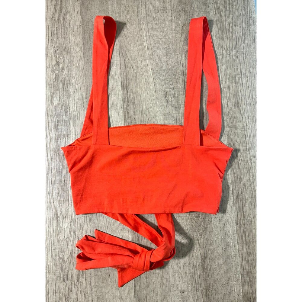 Revolve Superdown Elva Halter Tie Top Orange Cut Out Cropped Size Small - Picture 4 of 10
